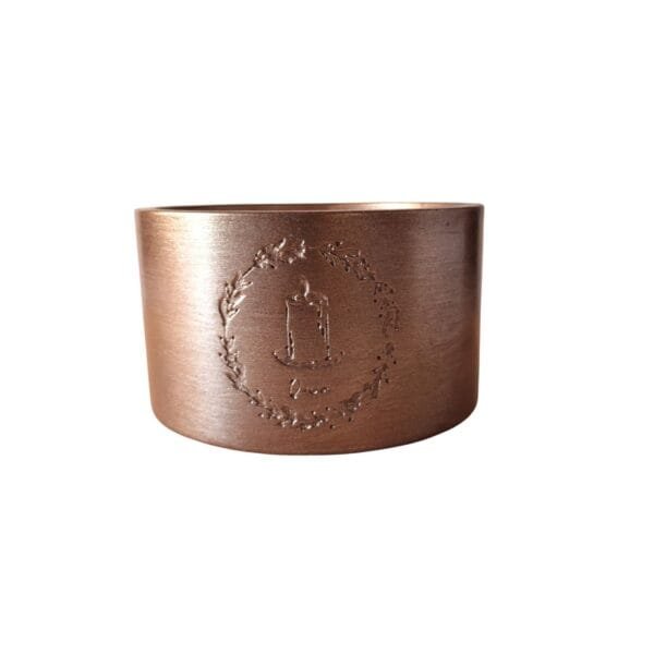 Bougie Cacao Alchimie Métallique - bougie artisanale au pot en résine écologique finition métallique cacao, parfum bois d'oud, fond blanc